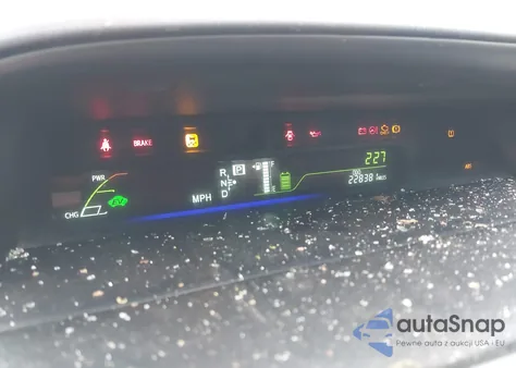 2014 Toyota Prius V Five z USA, uszkodzony, nr VIN JTDZN3EU0EJ014293